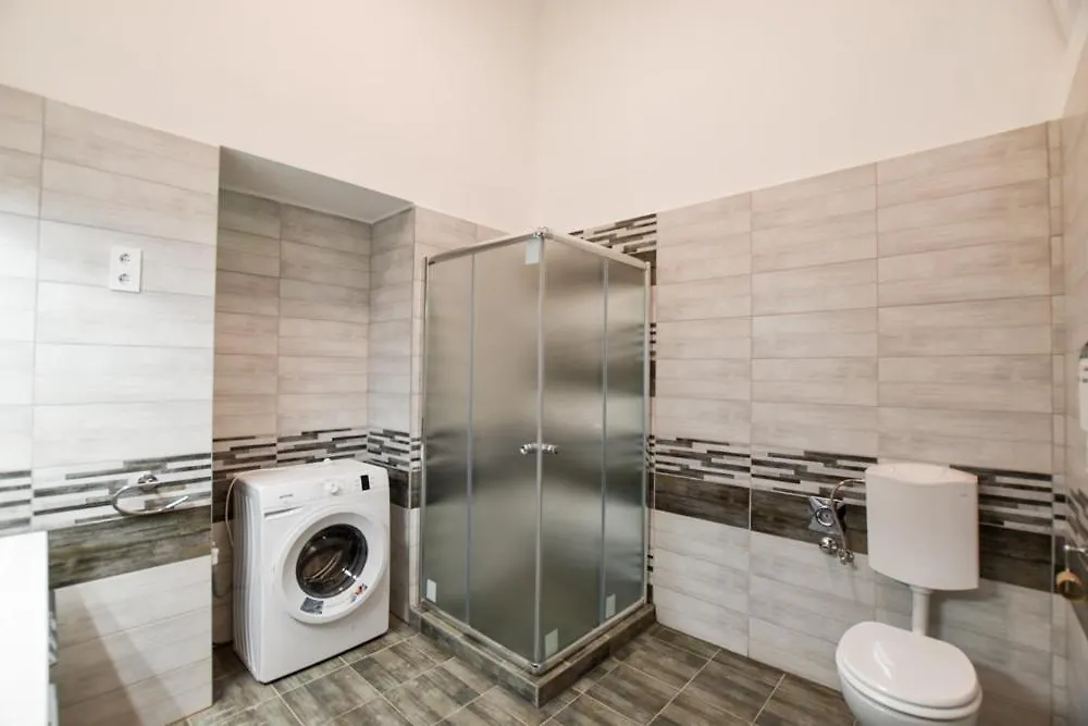 Cityscape Budget Apartments Damjanich ブダペスト