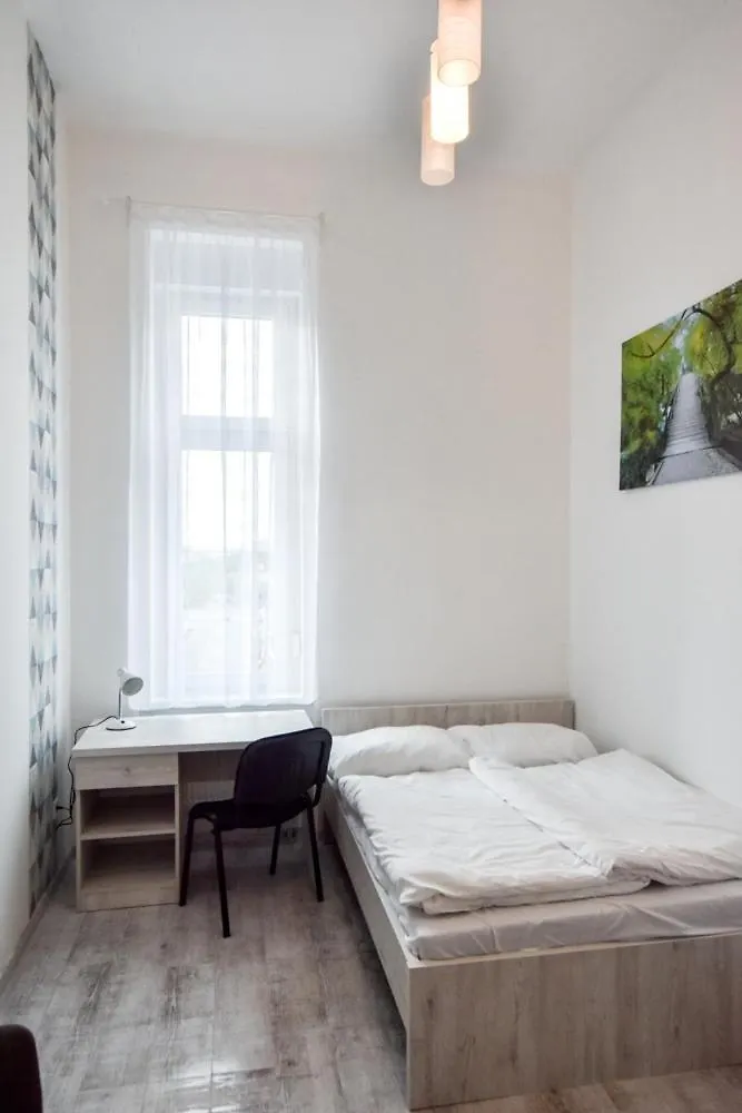 Cityscape Budget Apartments Damjanich ブダペスト 0*,