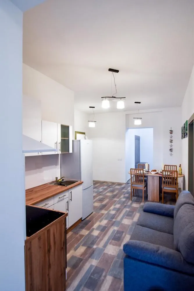 Cityscape Budget Apartments Damjanich ブダペスト
